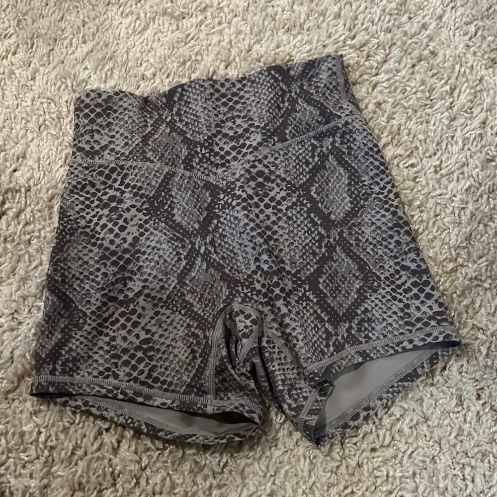 Balance Athletica Cloud Shorts Size S! Barely worn, basically brand new!